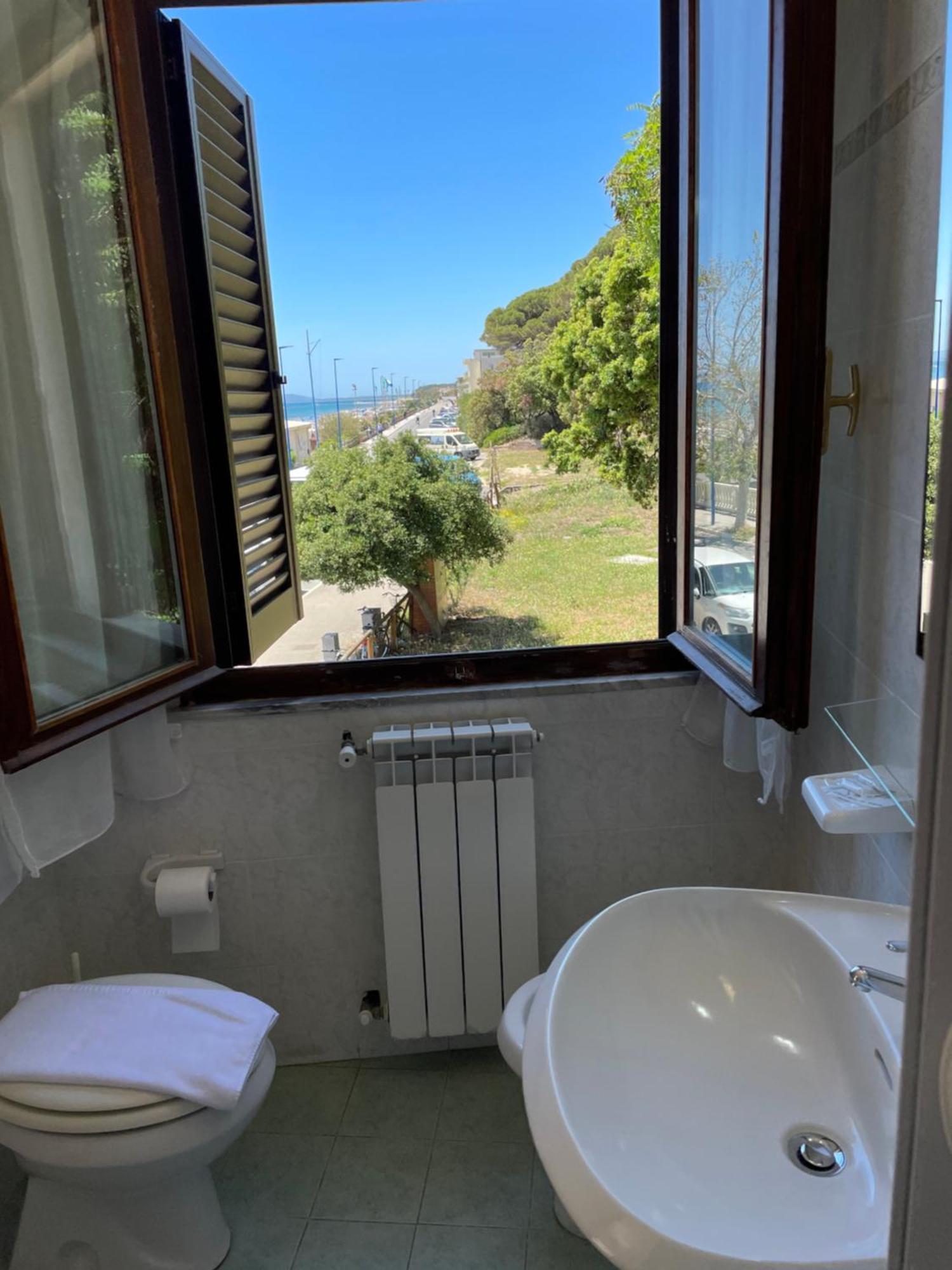 Hotel Eden Follonica Εξωτερικό φωτογραφία